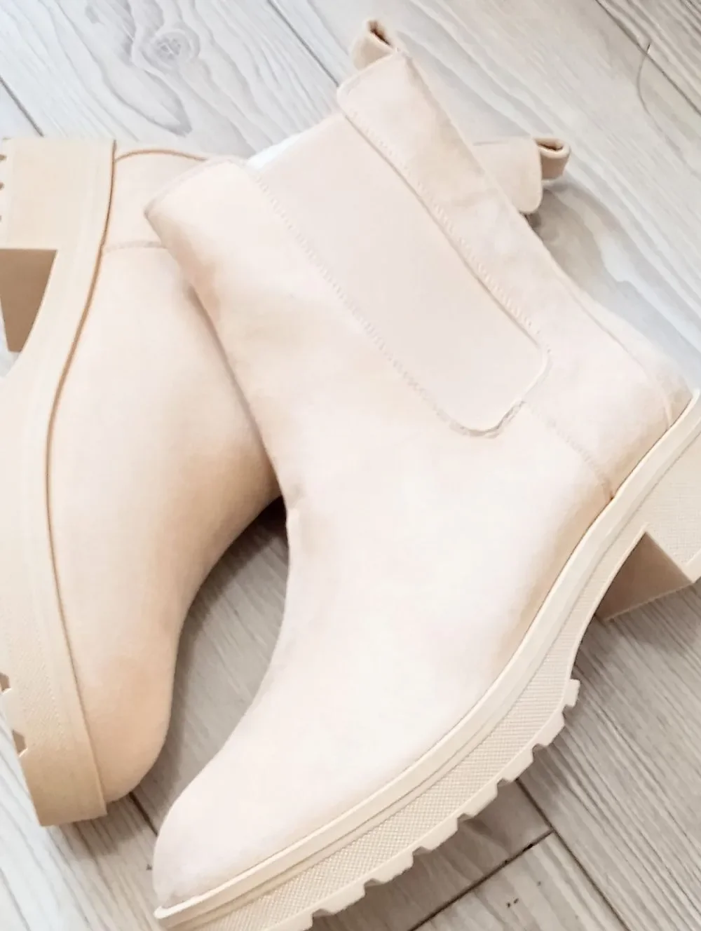 (C-4681) ZBY Women's Chelsea Boots Sz 11